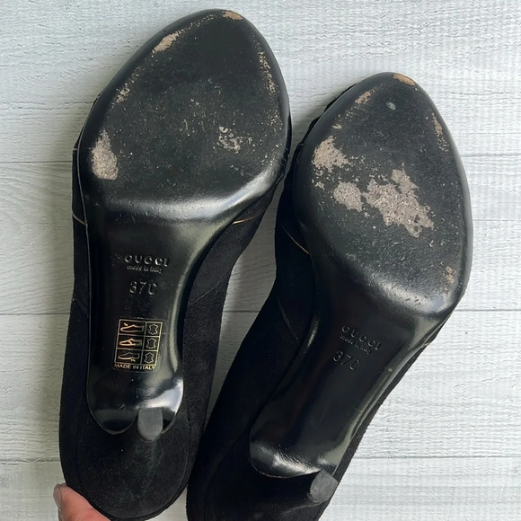 Gucci Vintage Black Suede Knotted Gold Lined Peep Toe Pumps Size 7 - Picture 8 of 8